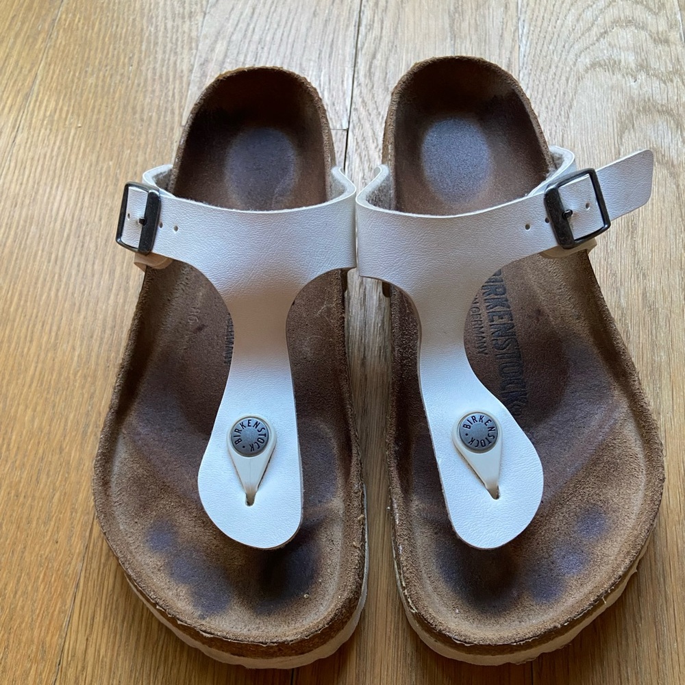 Birkenstock Gizeh Sandals Sz 36 white Cottagecore